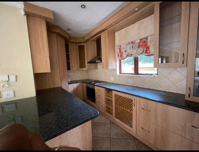 3 BEDROOM PROPERTY TO RENT IN LYNNWOOD GLEN